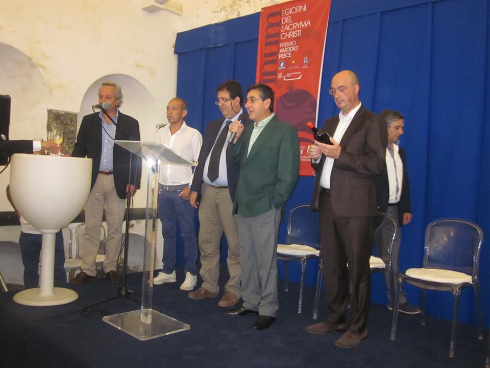 premiazione amodio pesce 2013 lacryma bianco